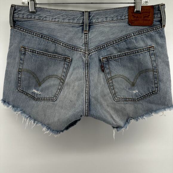 Levi's 501 Jean Shorts Cut Off Light Wash Distressed Mid Rise Button Blue 31" - Picture 6 of 6